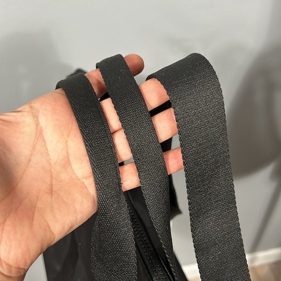 Coach Fragrance, Large Black Duffle Weekender Bag with Straps large tote - Picture 10 of 15